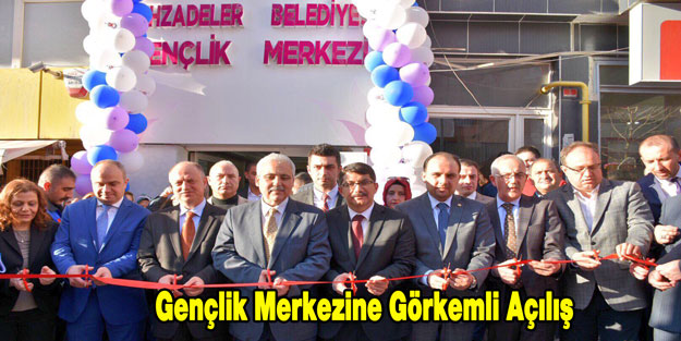 Gençlik Merkezine Görkemli Açılış